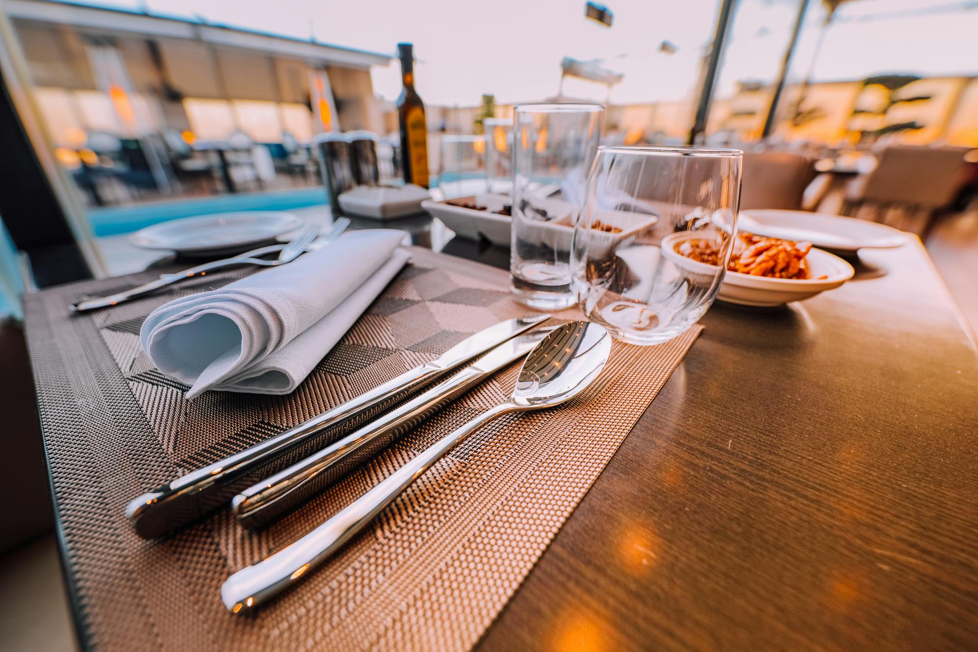 Restaurants & Hospitality